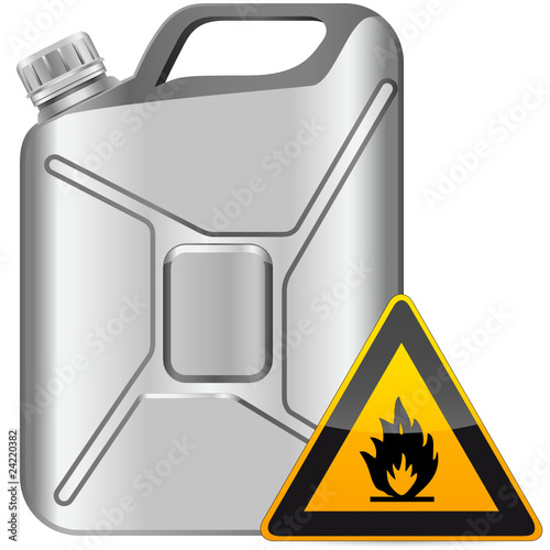 Benzinkanister und Warnschild