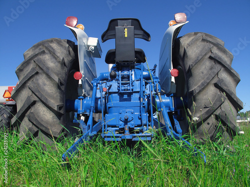 Tracktor photo