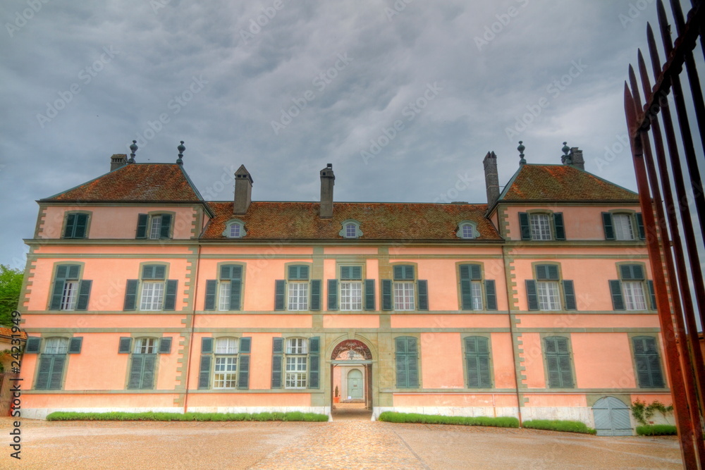entrance to castle Coppet