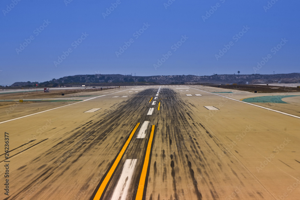 Fototapeta premium runway at Los ANgeles international Airport