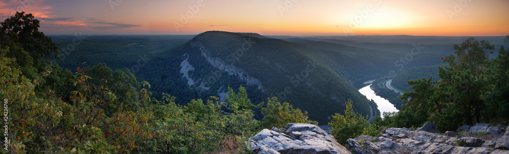 Fototapeta premium Mountain peak view panorama