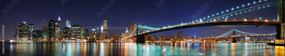 Brooklyn Bridge panorama in New York City Manhattan - obrazy, fototapety, plakaty 