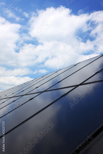 Panel einer Solarthermieanlage - Hochformat