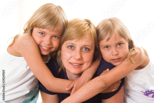 mom is with daughters