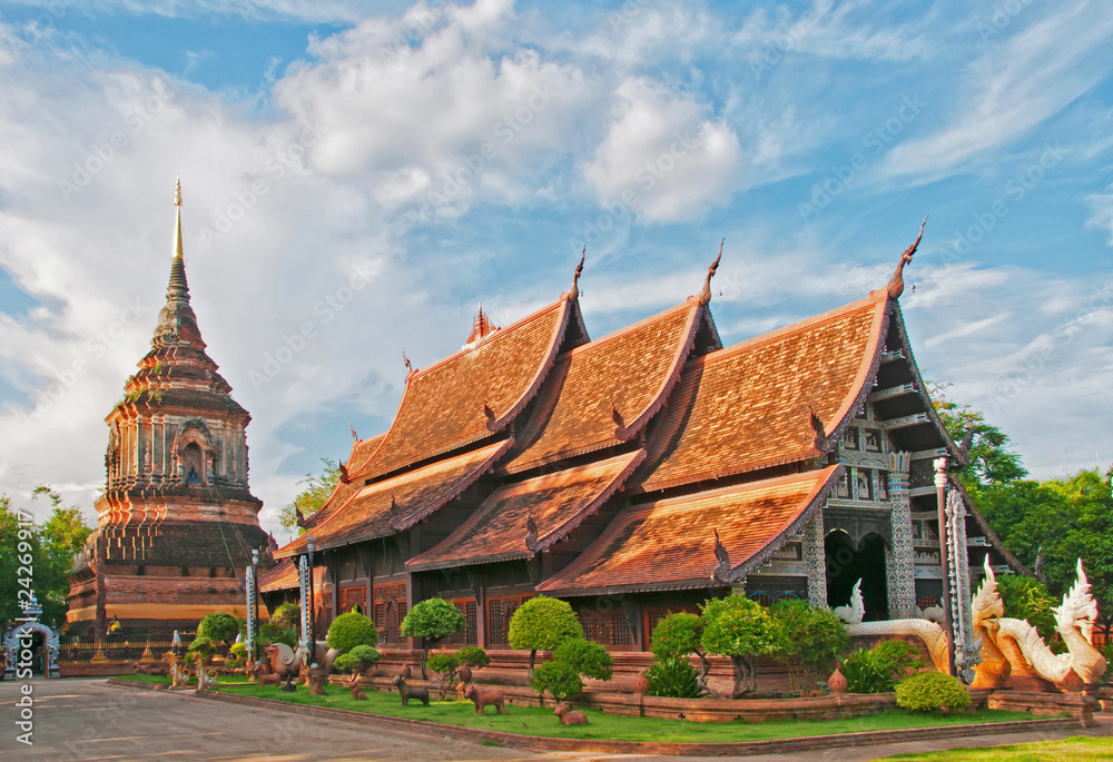Fototapeta premium Wat Lok Moli in Chiang Mai, Thailand