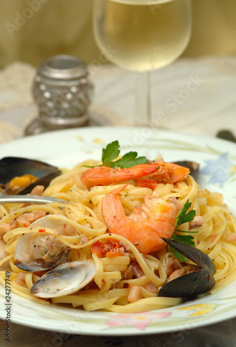 Seafood spaghetti photo