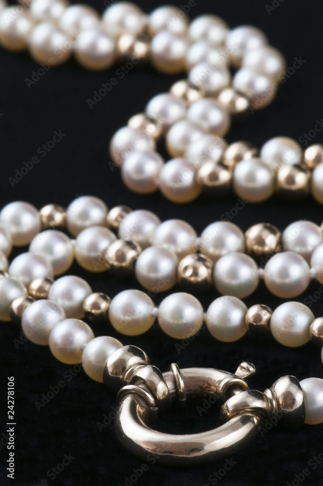 pearls pearls