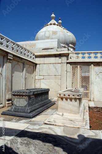 New Delhi, Dargah Merauli photo