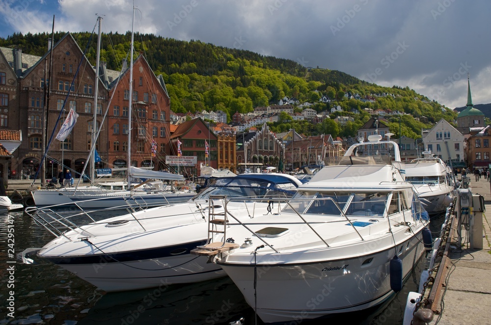 Fototapeta premium Boats in Bergen