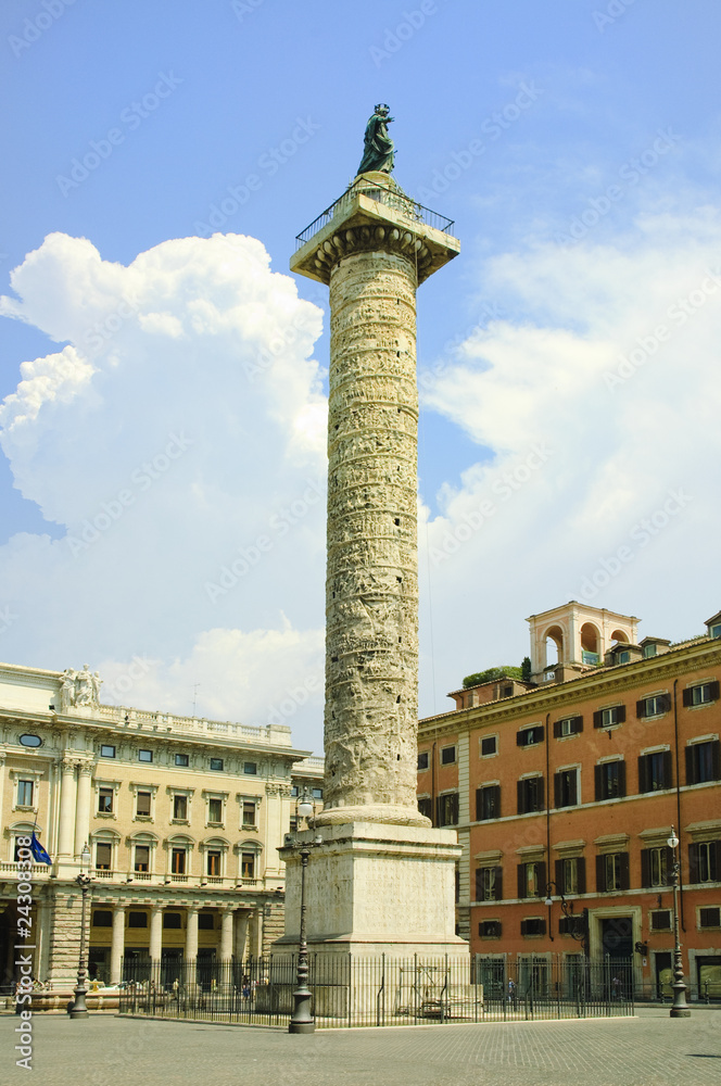 historic Trajans column