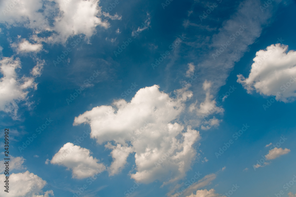 Fototapeta premium Sommer-Wolkenhimmel