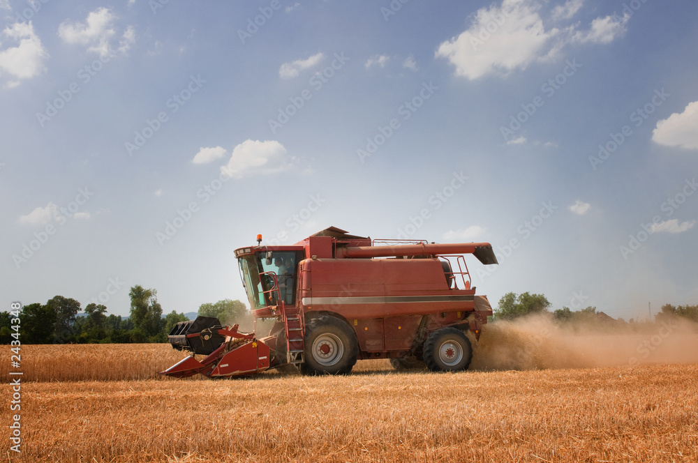 Obraz premium Moderne Feldarbeit