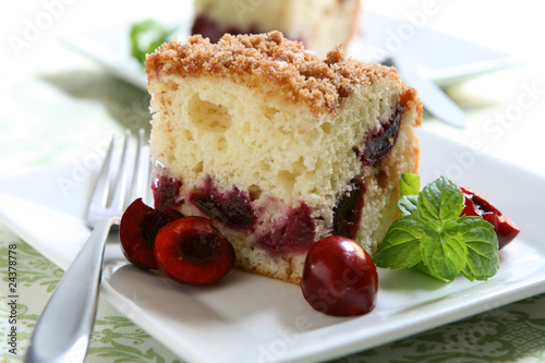Cherry Crumble Cake