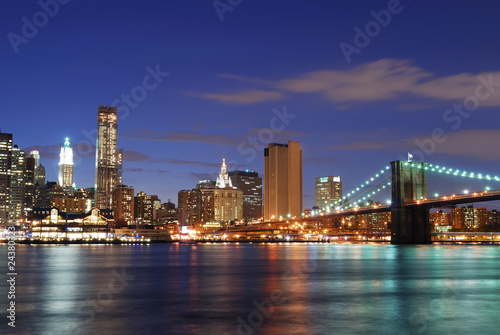 Brooklyn Bridge, Manhattan, New York City © rabbit75_fot