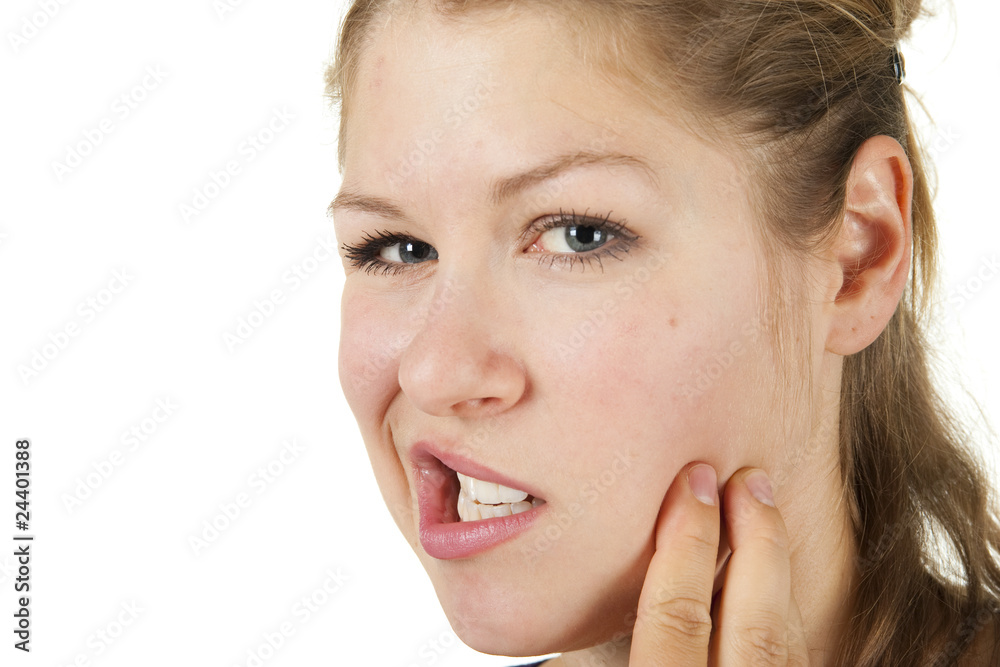 woman having toothache