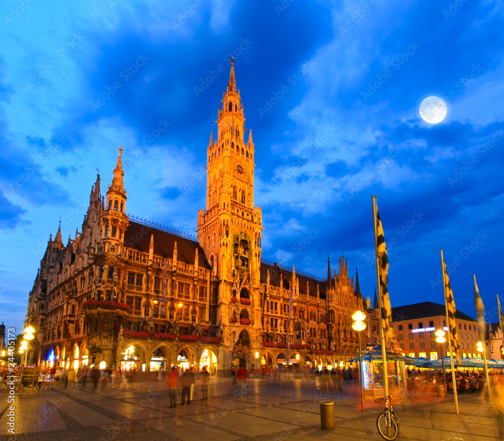 The night scene of town hall in Munich