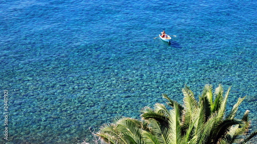 Acqua cristallina - 5 terre photo