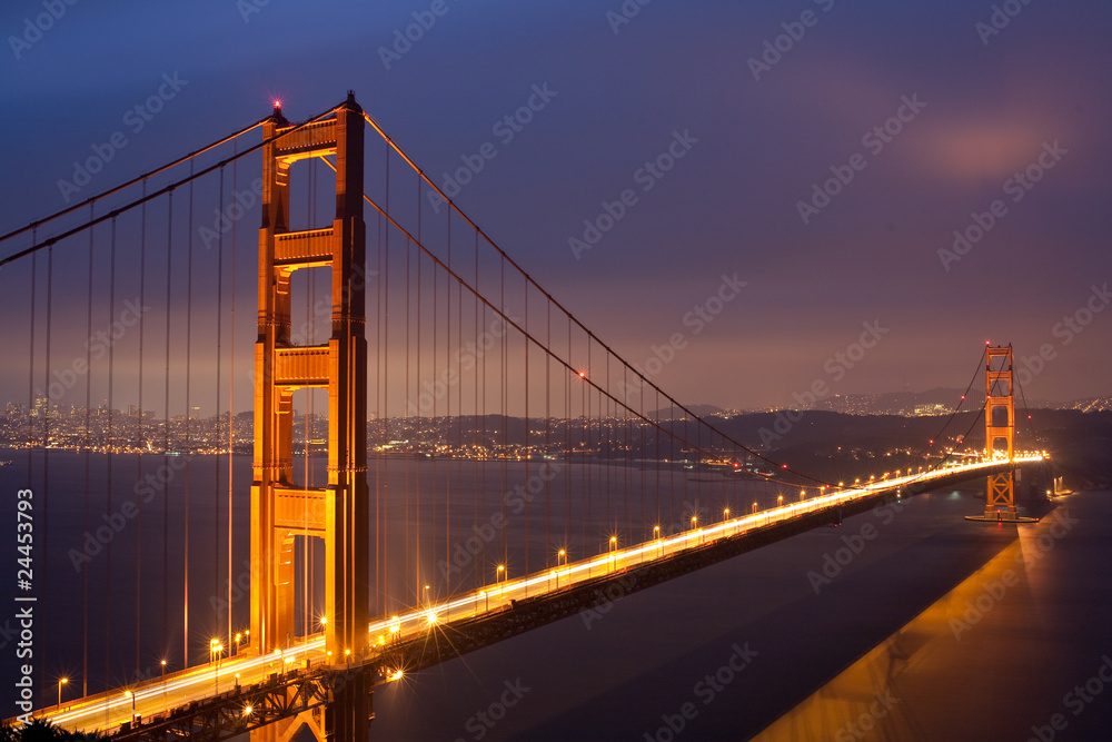 Golden Gate Bridge at night - San Francisco Golden Gate Bridge at night - San Francisco