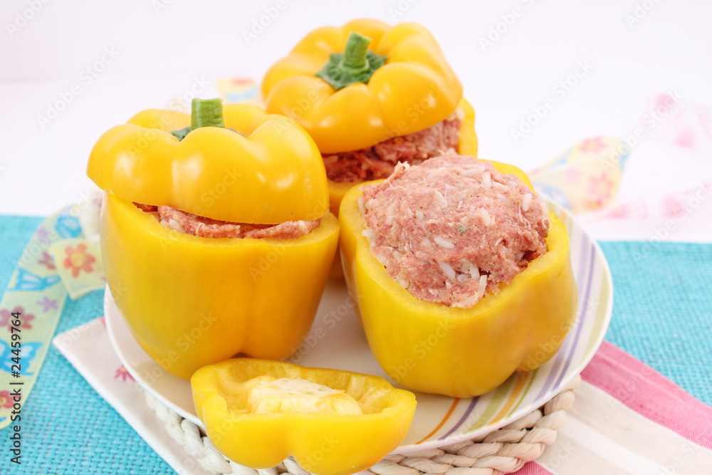 Gefüllte Paprika Gefüllte Paprika