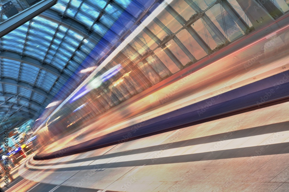 Zug auf dem Bahnhof Zug auf dem Bahnhof