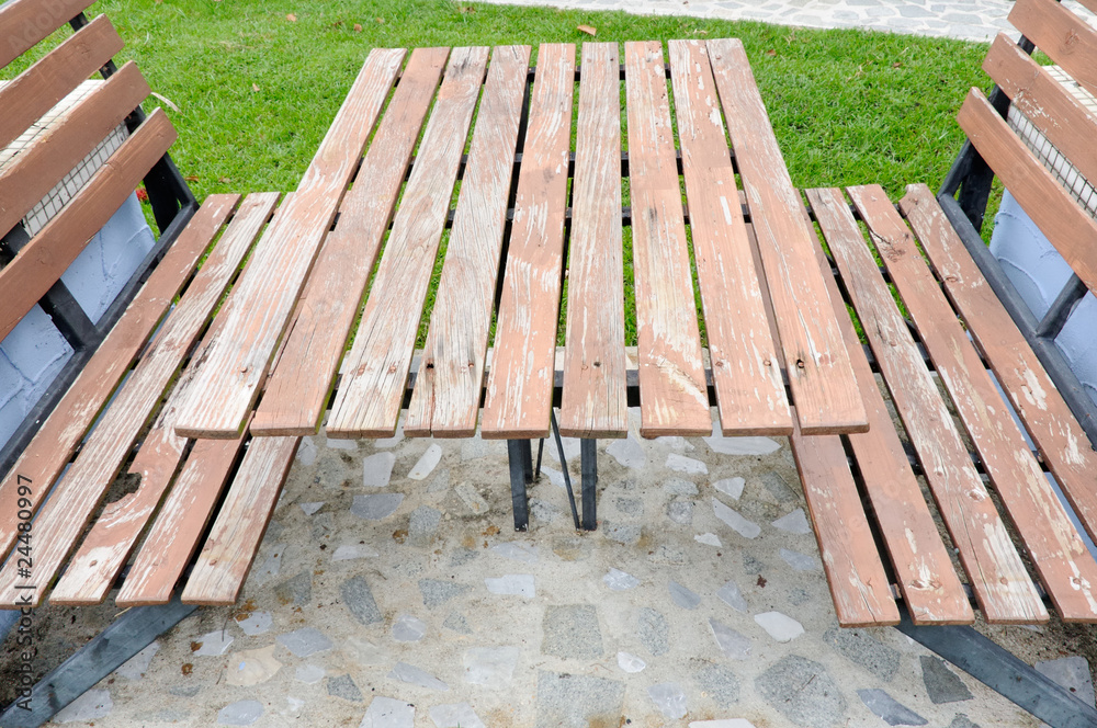 Fototapeta premium wooden table