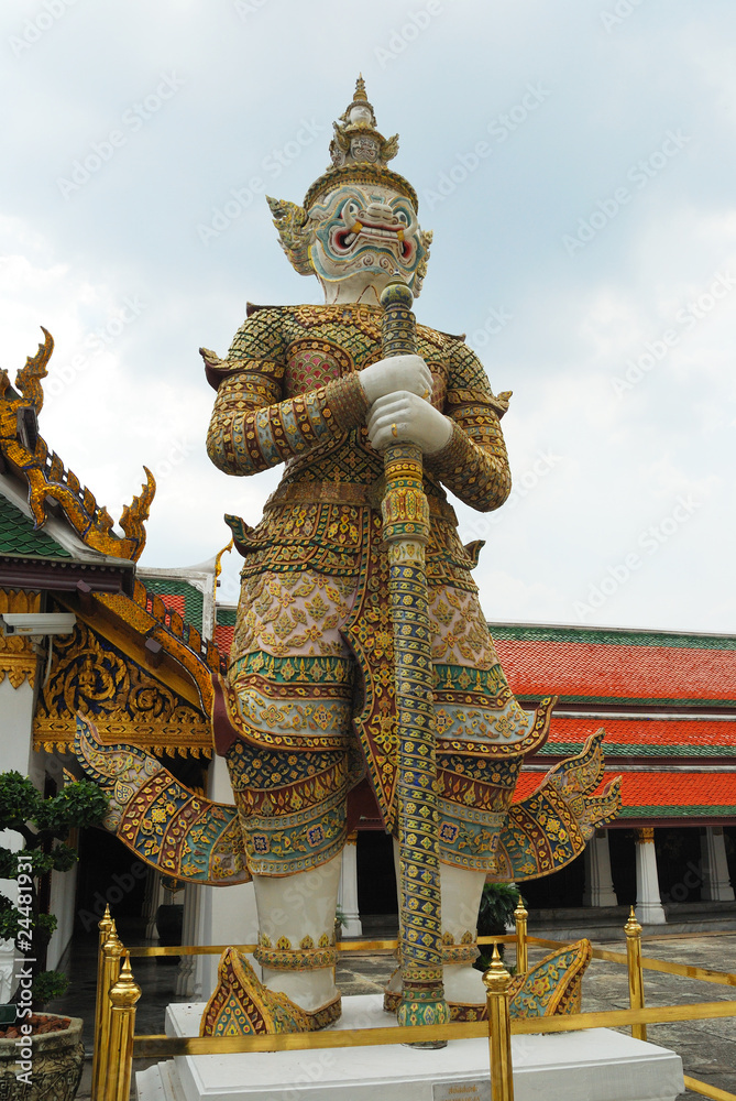 Giant of wat prakaew Giant of wat prakaew