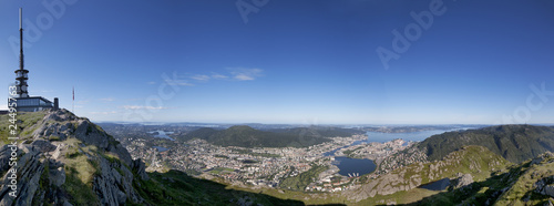 uninterrupted panoramic views of Bergen and the sea, fjords and