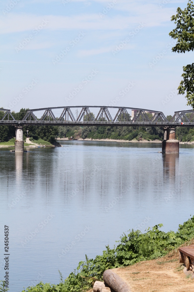 Obraz premium fiume po e ponte