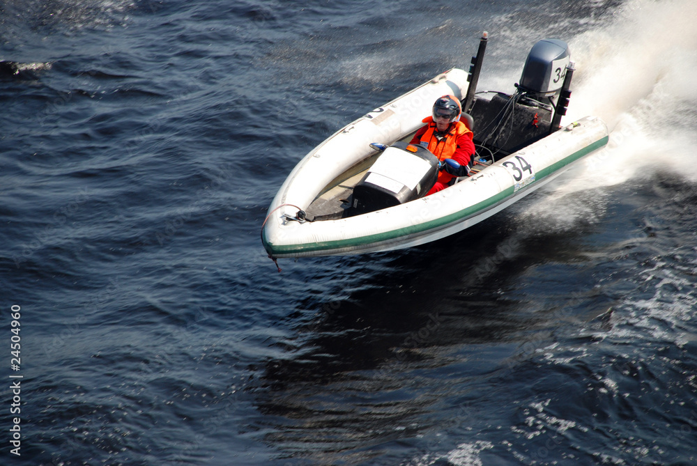Fototapeta premium Speeding motorboat