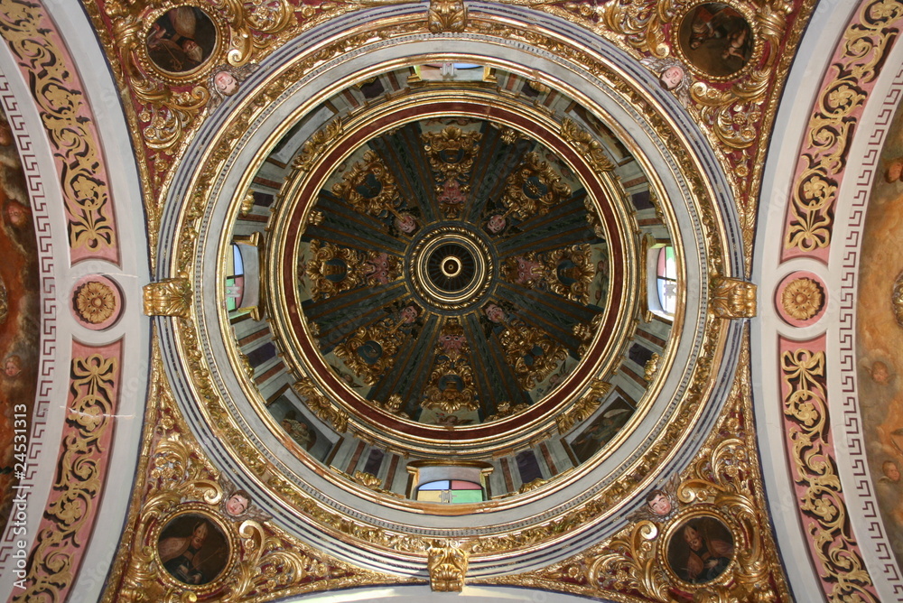 Interior de la Cúpula de la Ermita de Gabia