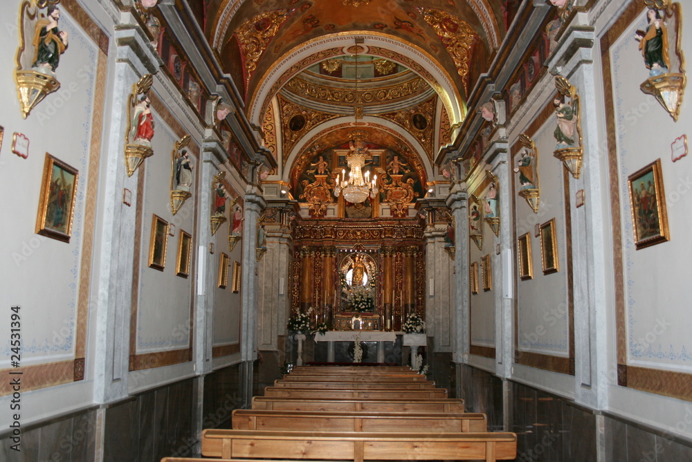 Interior de la ermita de Gabia
