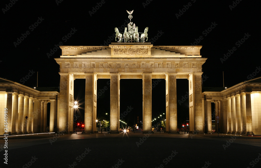 Obraz premium The Brandenburg Gate - Berlin, Germany.