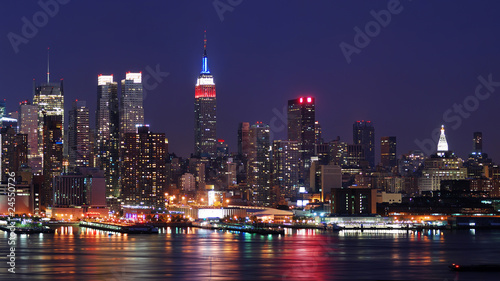 New York City Empire State Building © rabbit75_fot