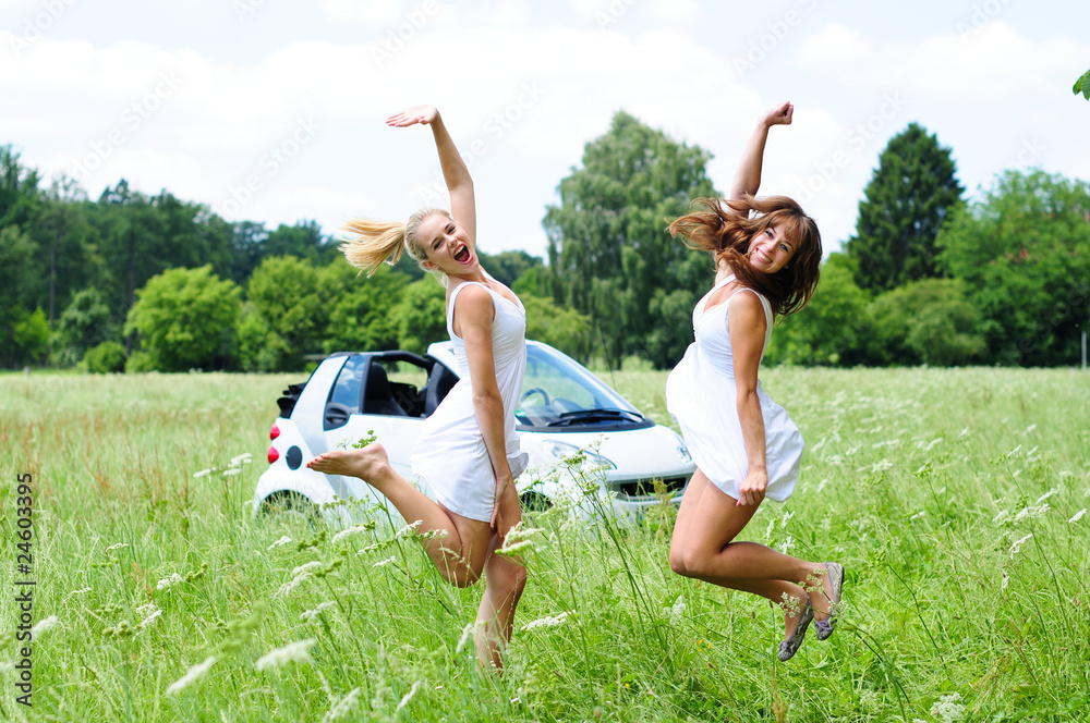 Hübsche Mädels Stock-Foto | Adobe Stock