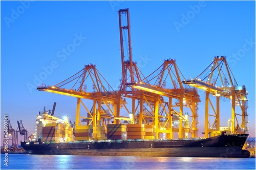 Docked ship unloading