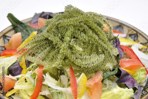 海ぶどうサラダ