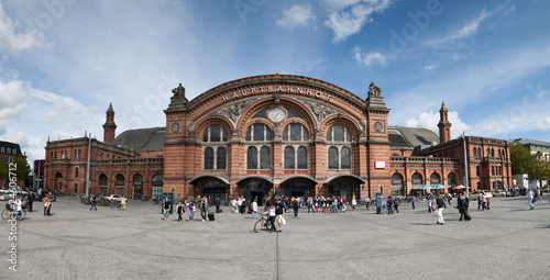 Der Hauptbahnhof in Bremen photo