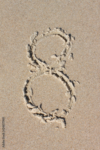 8 Sand
