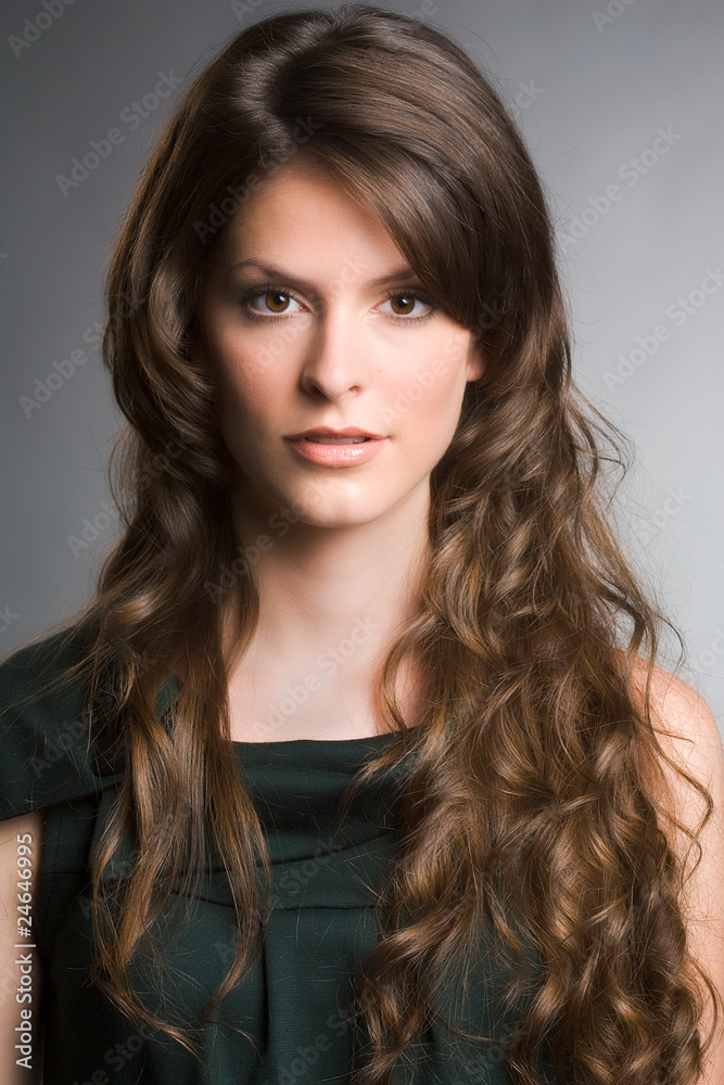 Portrait, Frau mit langen Haaren Portrait, Frau mit langen Haaren