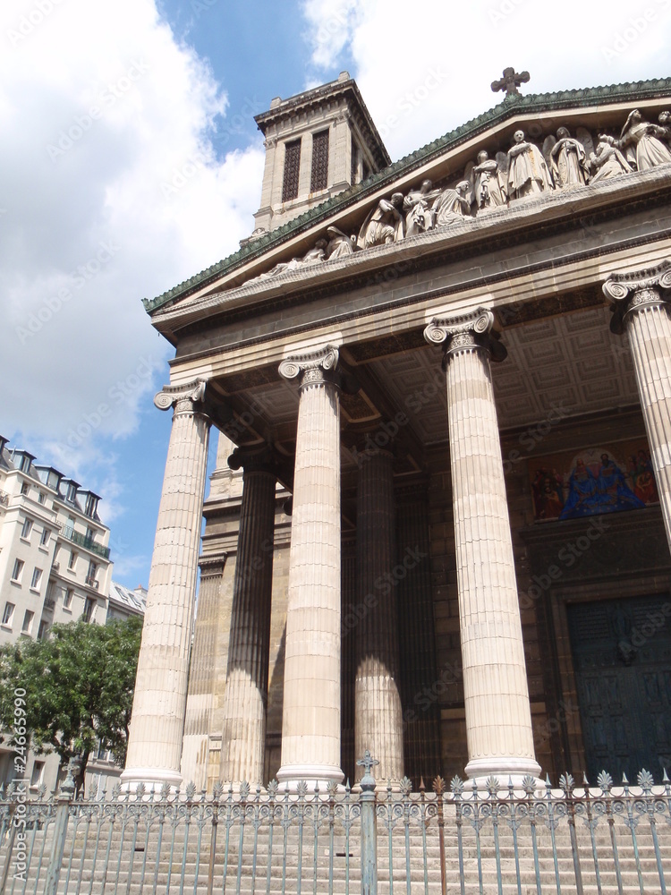 Colonnes de l'église Saint-Vincent de Paul à Paris
