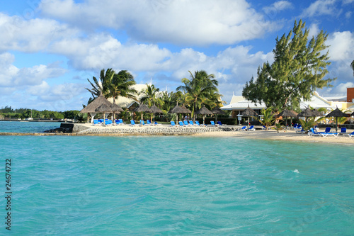 côte sud de l'île Maurice, lagon, plage, hôtel