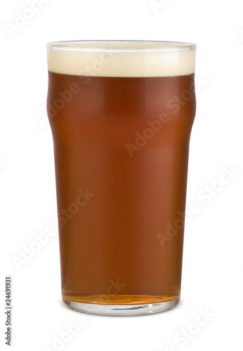 English pale ale in a pint glass