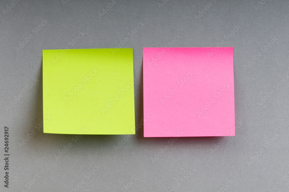 Reminder notes on the bright colorful paper Reminder notes on the bright colorful paper