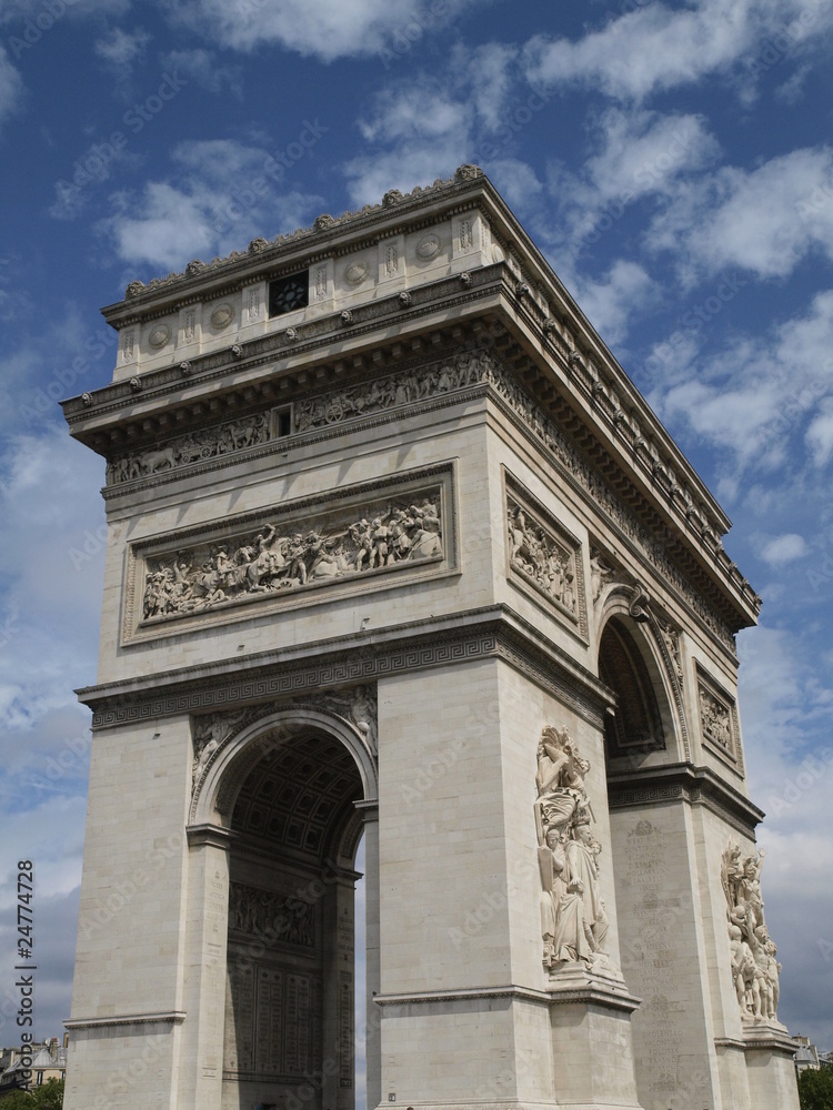 Arco del triunfo en Paris (Francia)