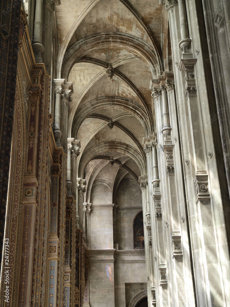 Iglesia gótica de San Eustache en Paris