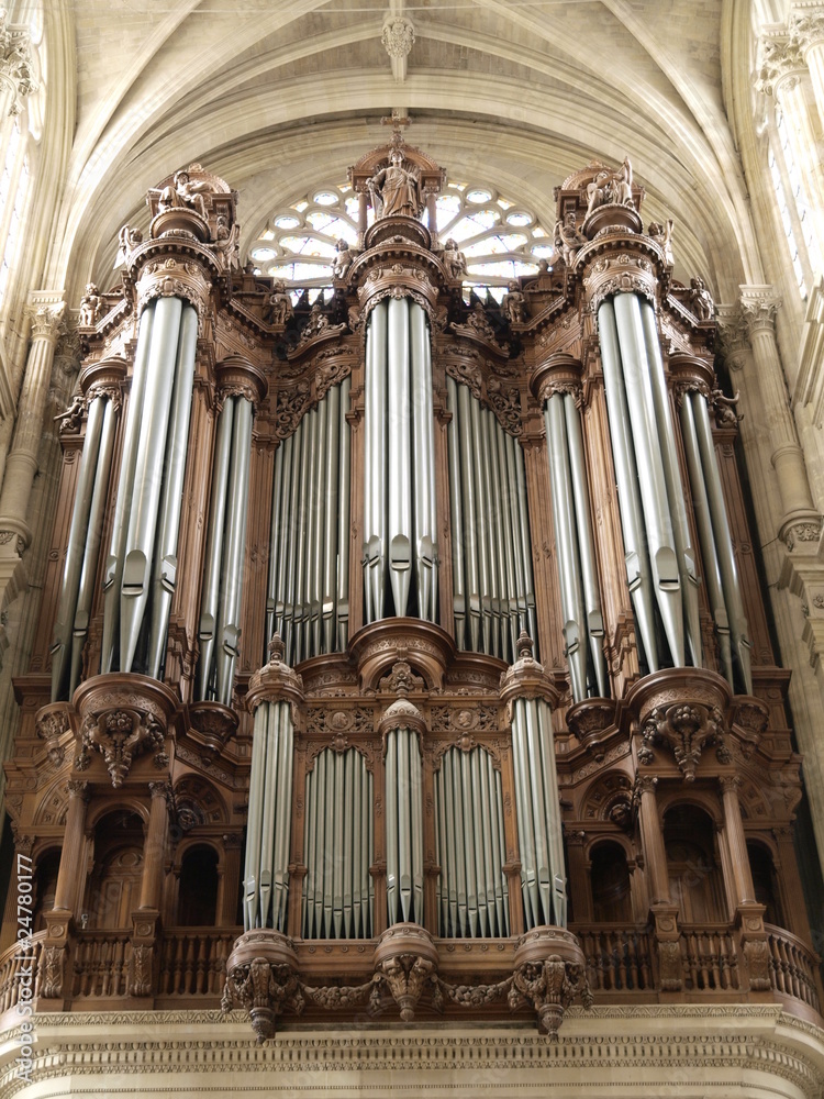 Iglesia gótica de San Eustache en Paris