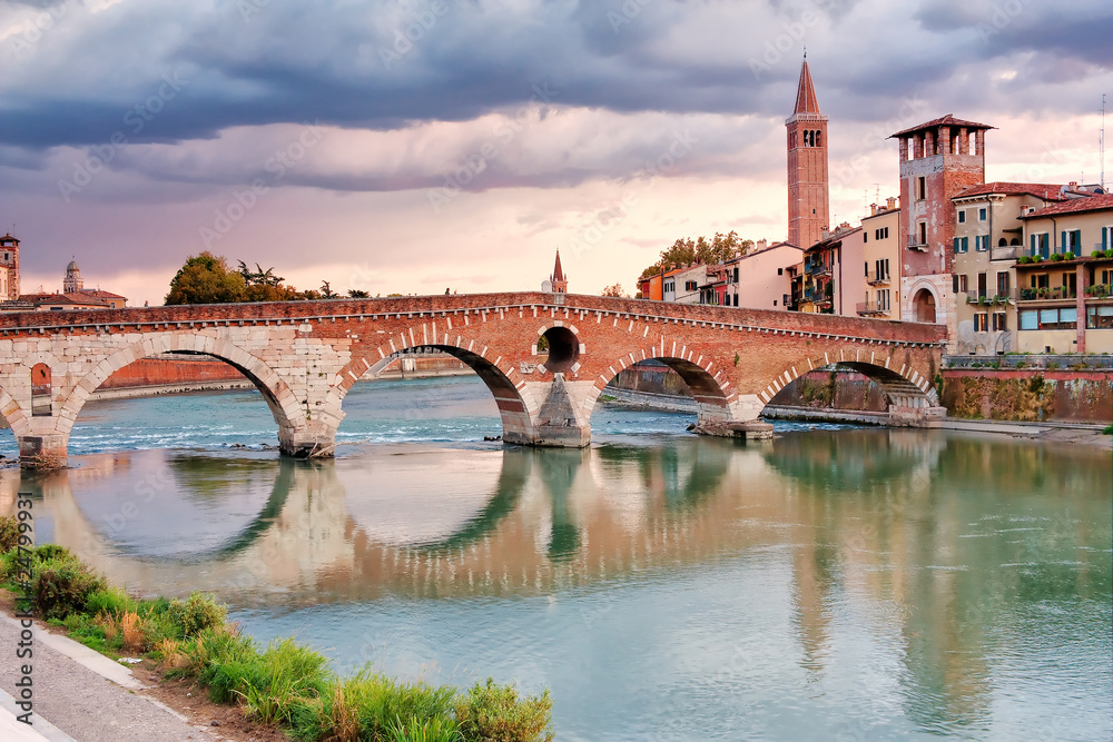 Fototapeta premium Verona kamienny most