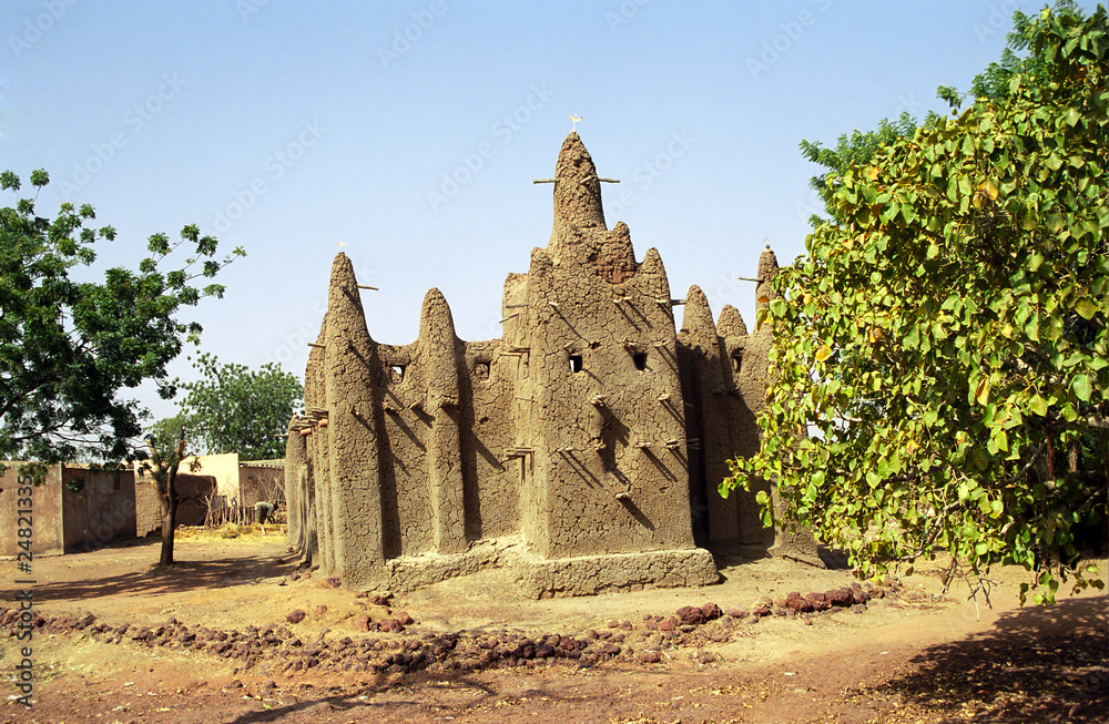Mud mosque, Ouan, Mali