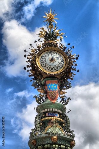 Horloge dewailly photo