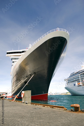 cruise ship photo